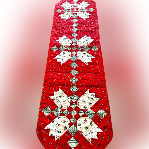 Beautiful handmade table runner 13x53 inches. Red, green & white. - Picture 8 of 8